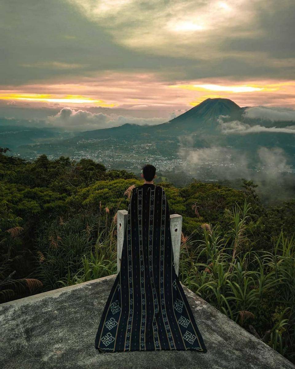 Gunung Mahawu (instagram.com/kreyxx_)