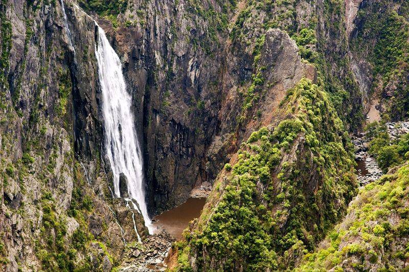 Air terjun Wollomombi (visitnsw.com)