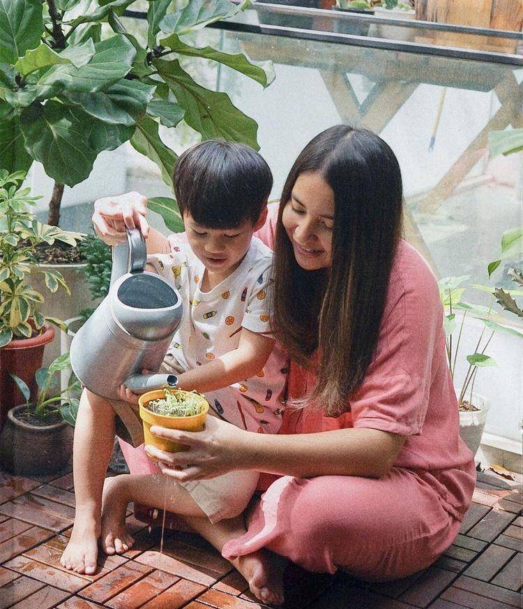 Putri Titian (instagram.com/putrititian)