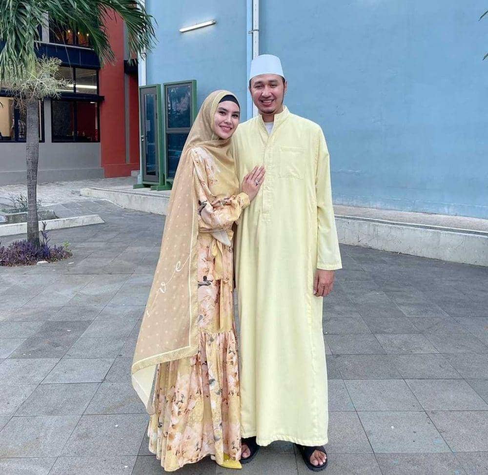 Kartika Putri bersama suami(instagram.com/kartikaputriworld)