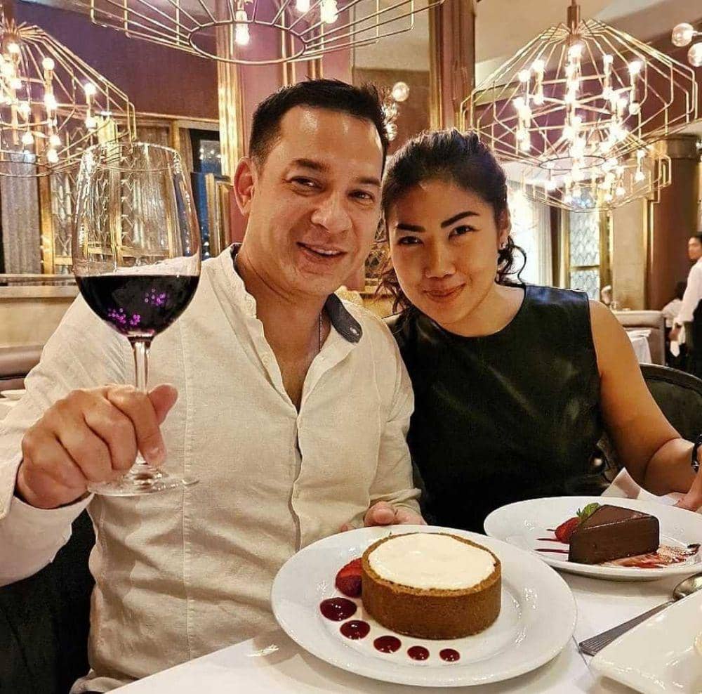 Ari Wibowo bersama istri (instagram.com/ariwibowo_official)
