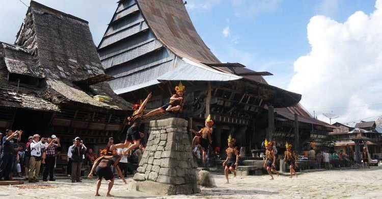 5 Destinasi Wisata di Pulau Nias yang Mendunia, Bikin Kangen Liburan!