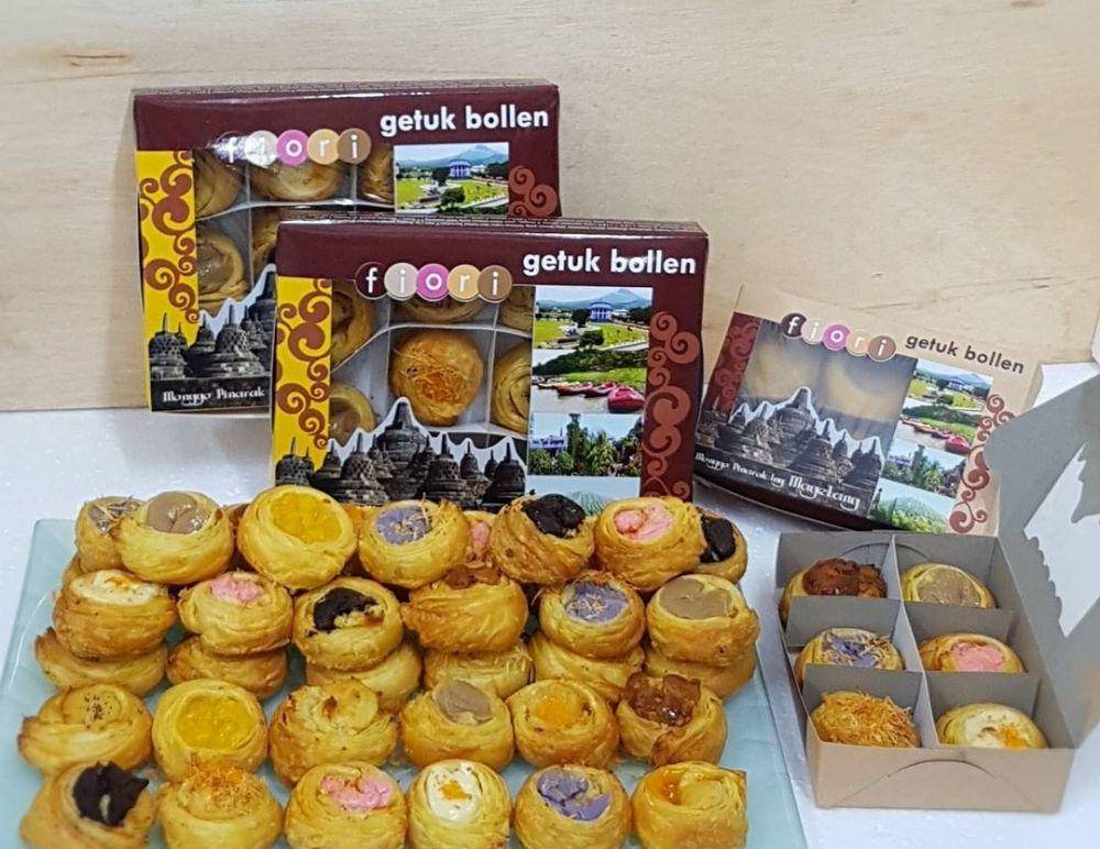 Gethuk Bolen (instagram.com/fioribakerynpatisery)