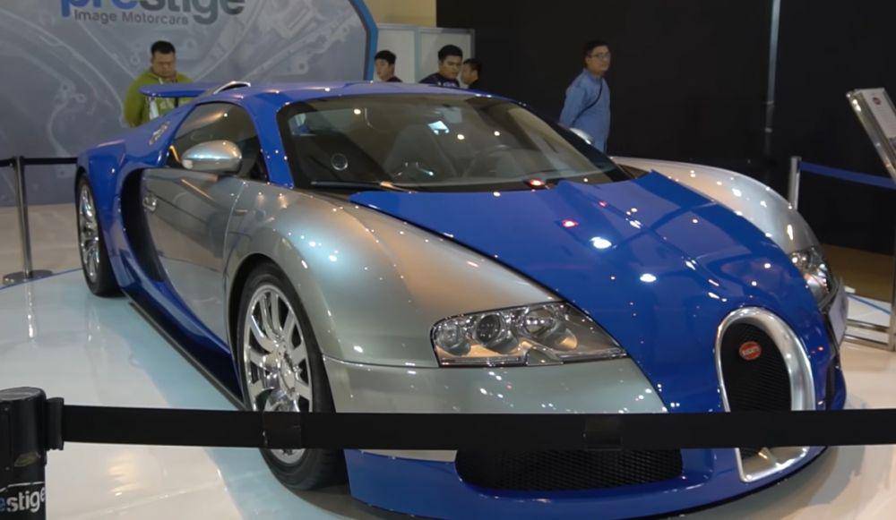 Bugatti Veyron (youtube.com/AutonetMagz)