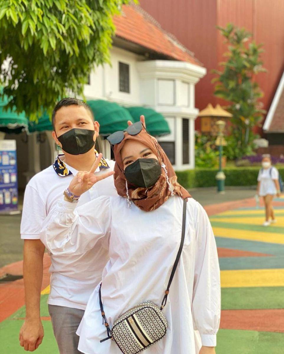 Winda Khair dan suami (instagram.com/windakhair)