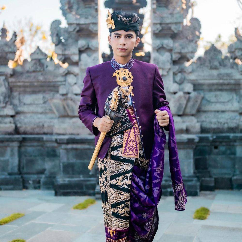 Dimas Ahmad (instagram.com/cahyadewibali)