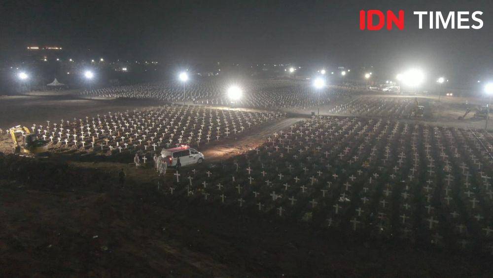 Suasana TPU Rorotan, Jakarta Utara. (IDN Times/Athif Aiman)