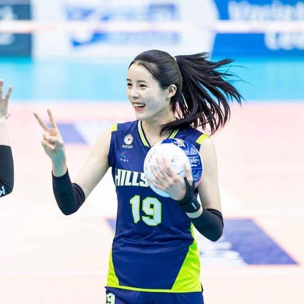 Lee Da Young (instagram.com/davely_____j)