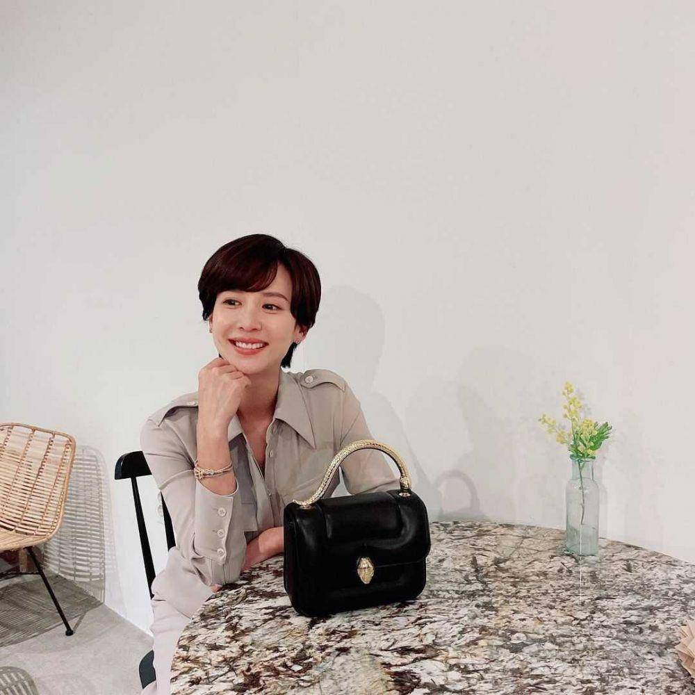 Cho Yeo Jeong (instagram.com/lightyears81)