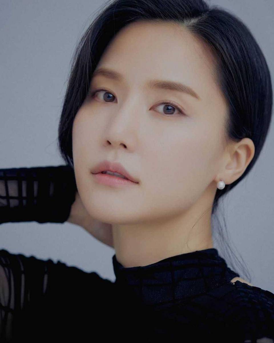 Gong Hyun Joo (instagram.com/konghyunjoo)