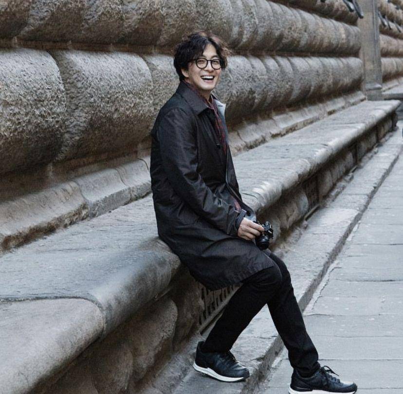 Bae Yong Joon (instagram.com/yongjoon_bae/)