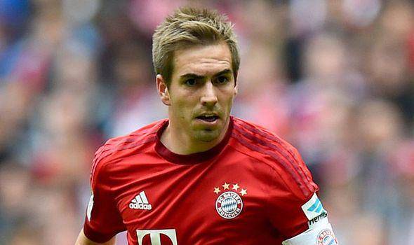 potret Philipp Lahm berseragam Bayern Munchen (express.co.uk)