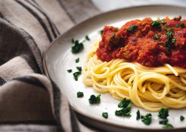 ilustrasi eggplant bolognese (unsplash.com/Tacyra Autrey)