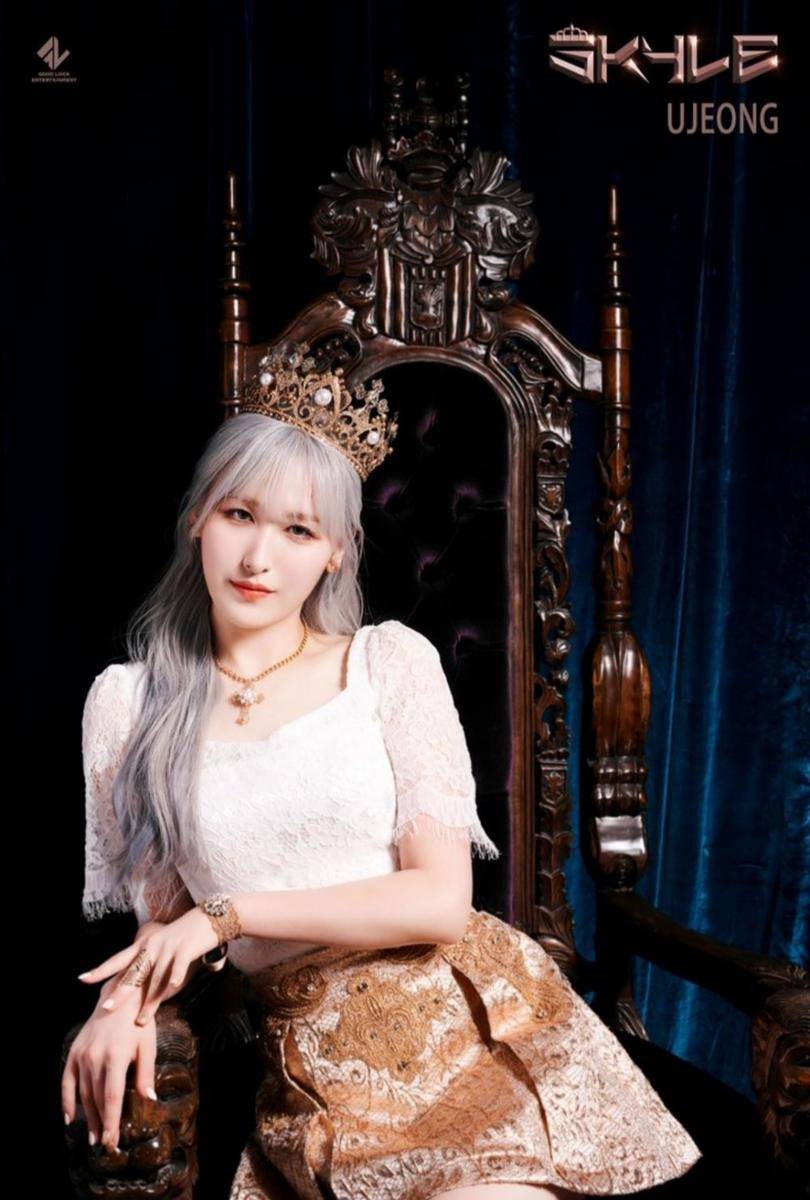 Ujeong SKYLE (twitter.com/official_skyle)