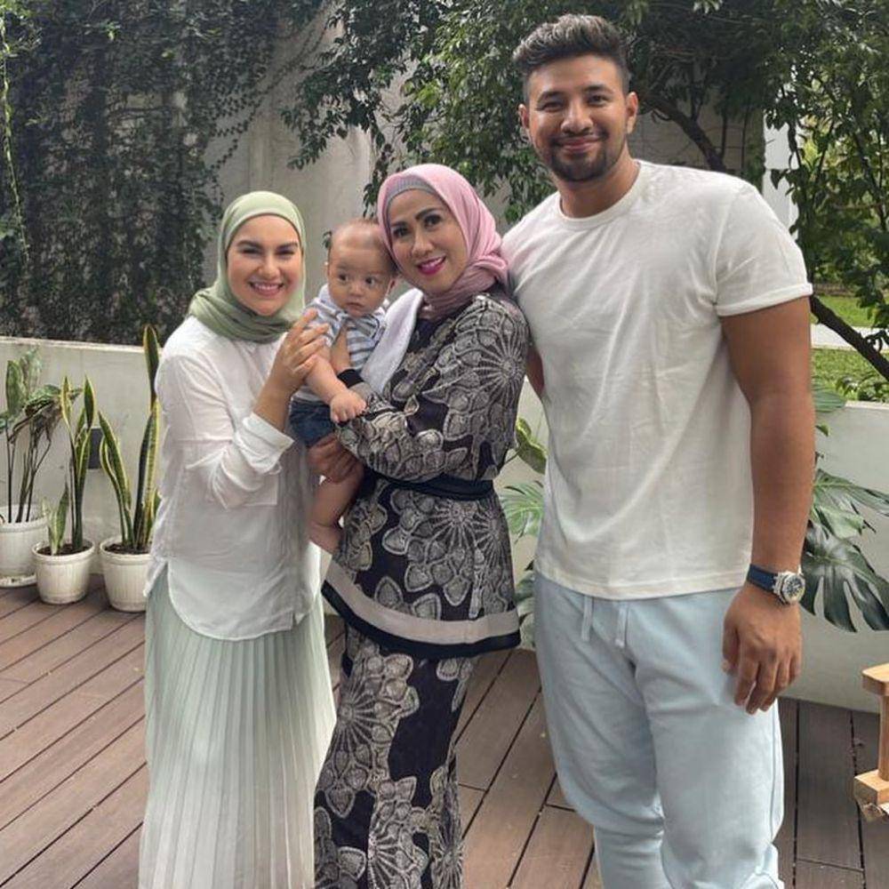 Venna Melinda dan keluarga Ammar Zoni (instagram.com/vennamelindareal)