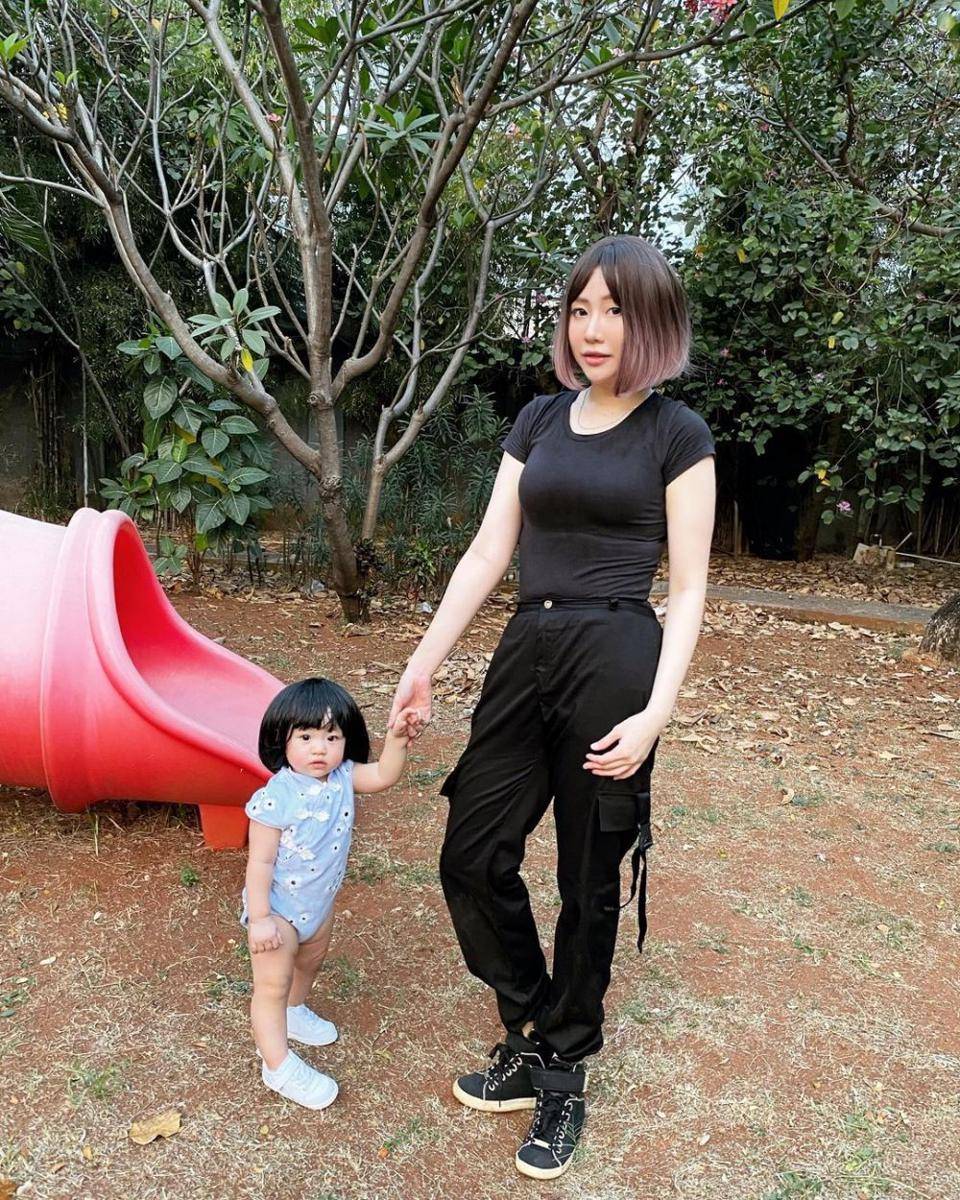 Jessyca Auryn dan anak (instagram.com/xxrynisme)