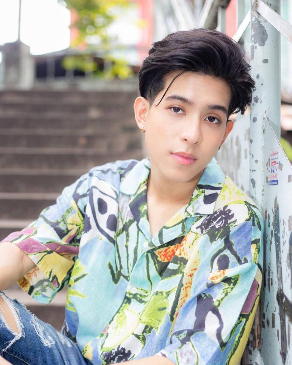 potret JJ Chayakorn, aktor GMMTV dengan tinggi badan 184 cm (instagram.com/jj__chayakorn)
