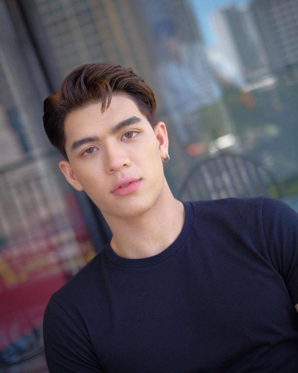 potret Joss Wayar, aktor GMMTV dengan tinggi badan 189 cm (instagram.com/josswayar)
