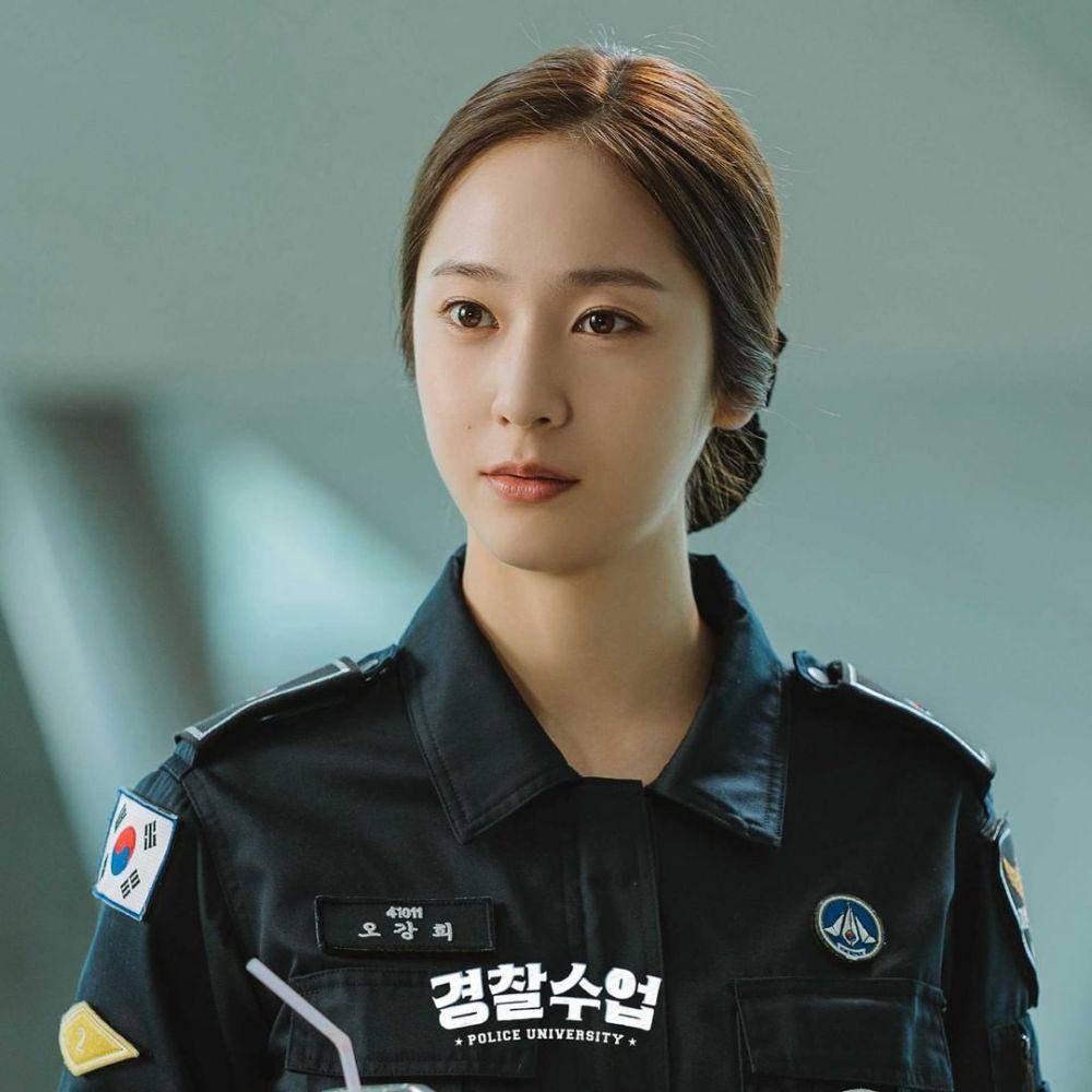 potret peran Krystal di drama Police University (instagram.com/kbsdrama)