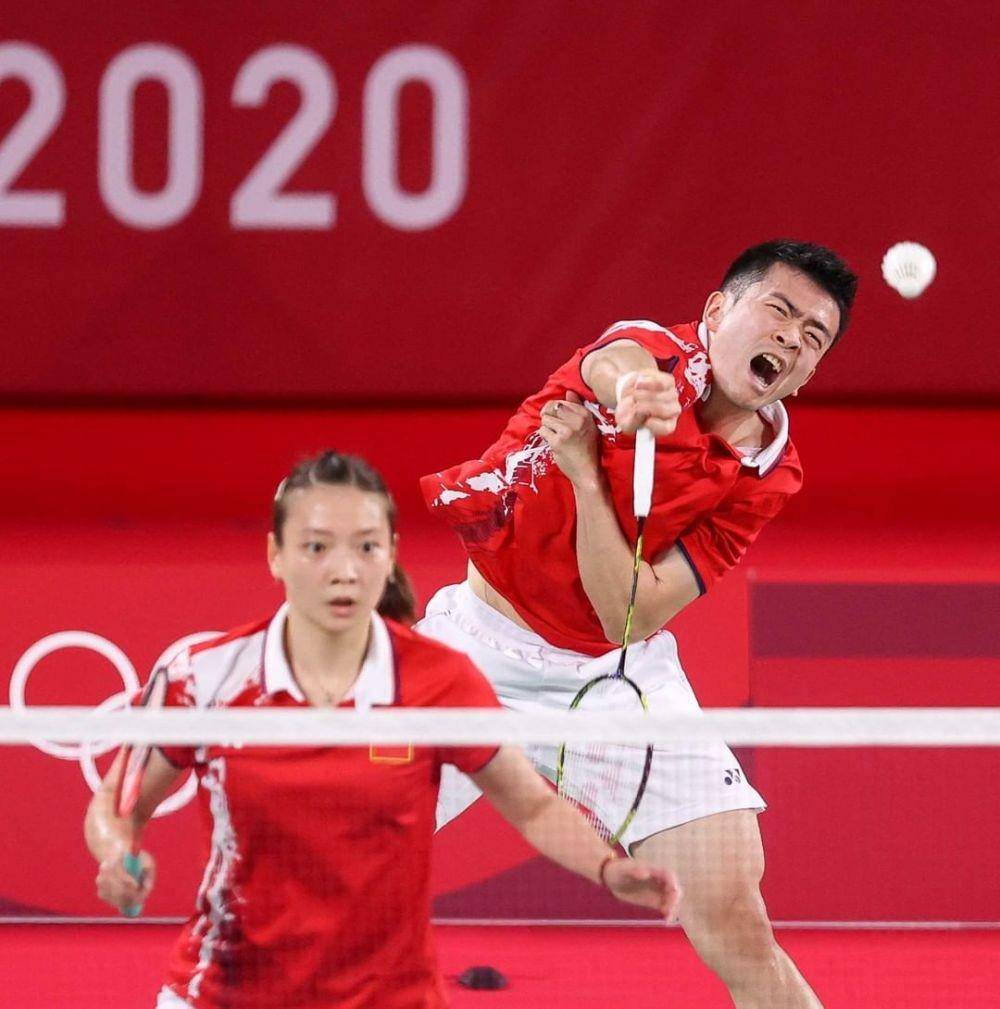 Ganda campuran Tiongkok, Zheng Si Wei/Huang Ya Qiong(Instagram.com/bwf.official )
