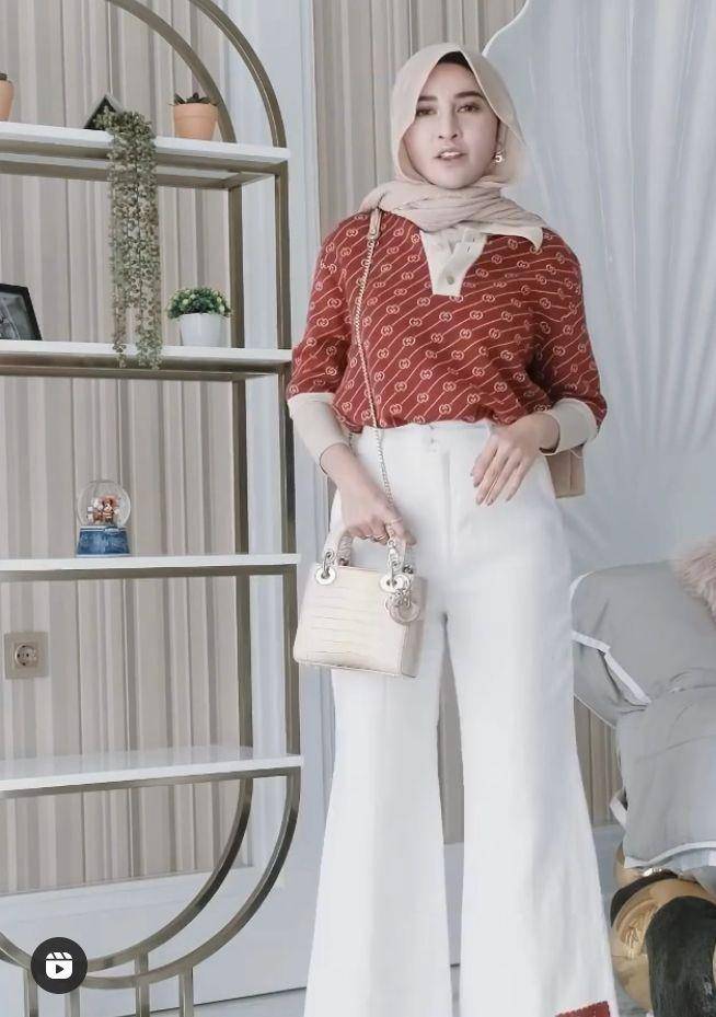Shandy hijab (Instagram.com/shandypurnamasari)