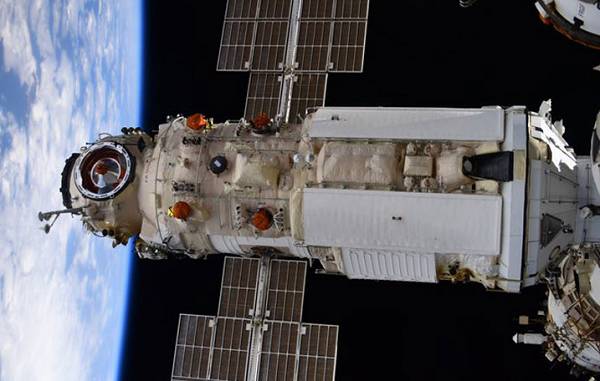 Modul laboratorium Nauka yang diluncurkan ke luar angkasa oleh Rusia. (Twitter.com/RussianSpaceWeb)