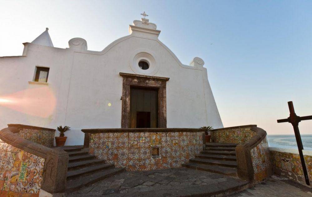 Chiesa del Soccorso, Ischia (www.ischia.it)