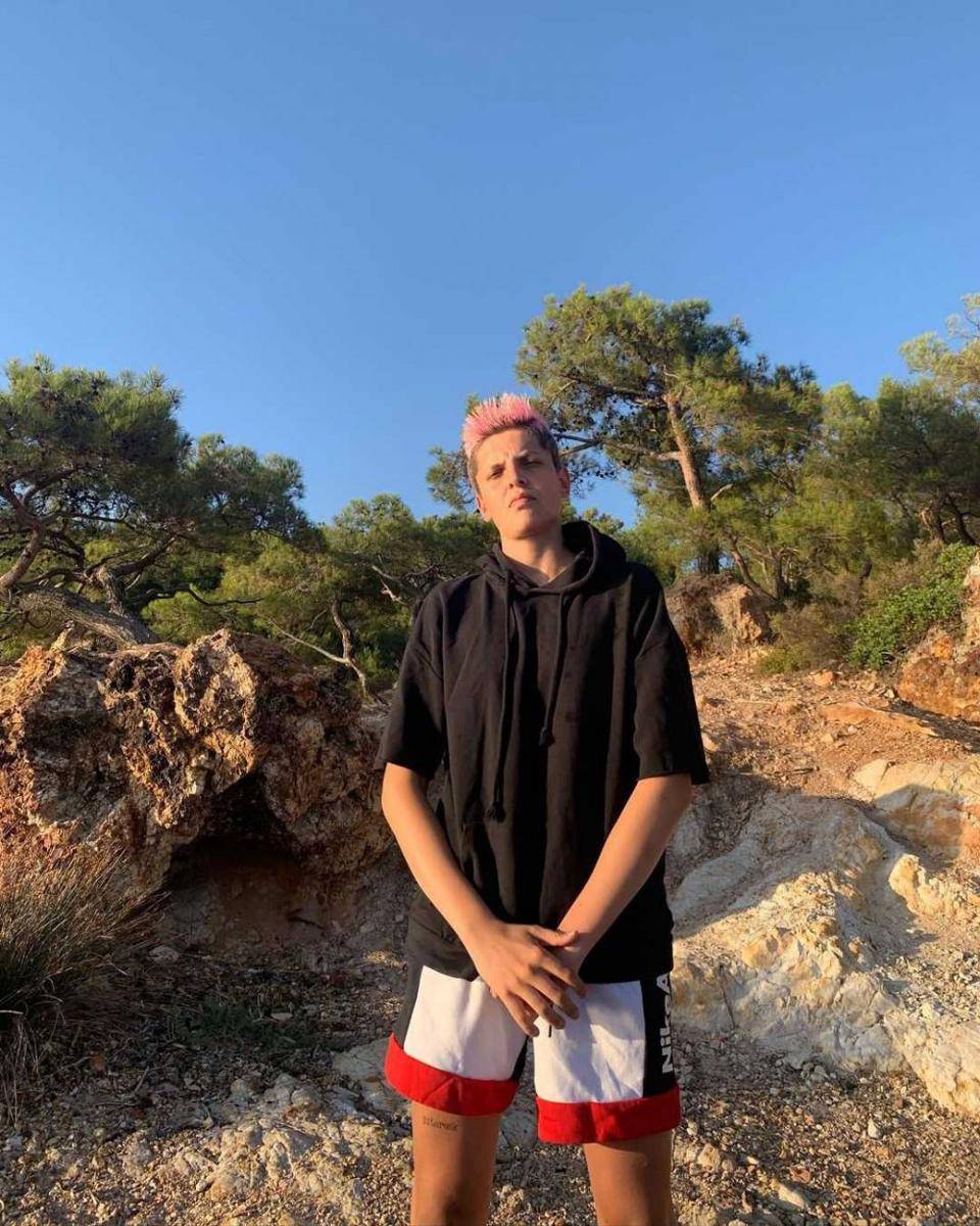 instagram.com/ebrarkarakurt18