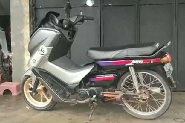 potret hasil modifikasi motor (instagram.com/lambeonlen)
