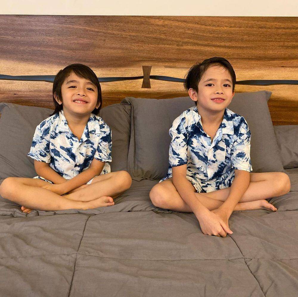 Jenoah Iverson Saba dan Caleb Iverson Saba (instagram.com/verlitaevelyn)