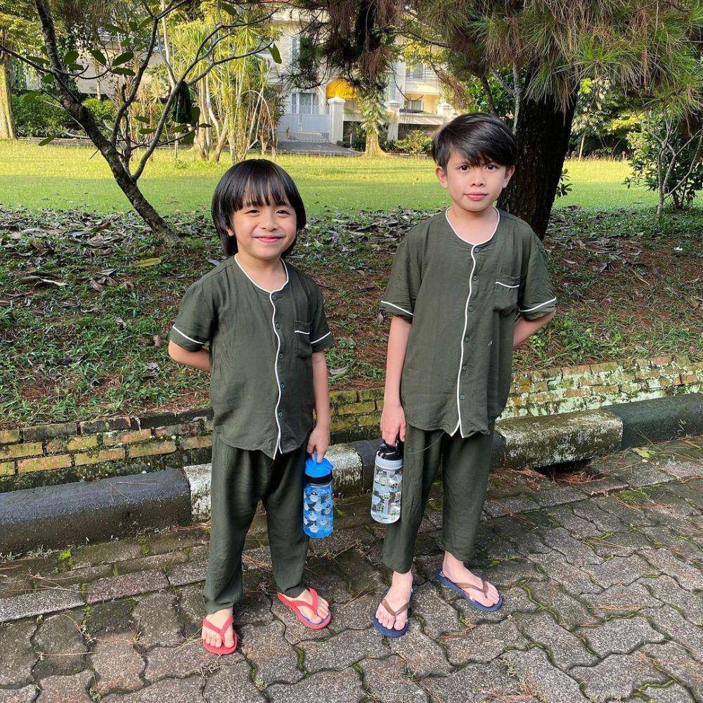 Jenoah Iverson Saba dan Caleb Iverson Saba (instagram.com/verlitaevelyn)