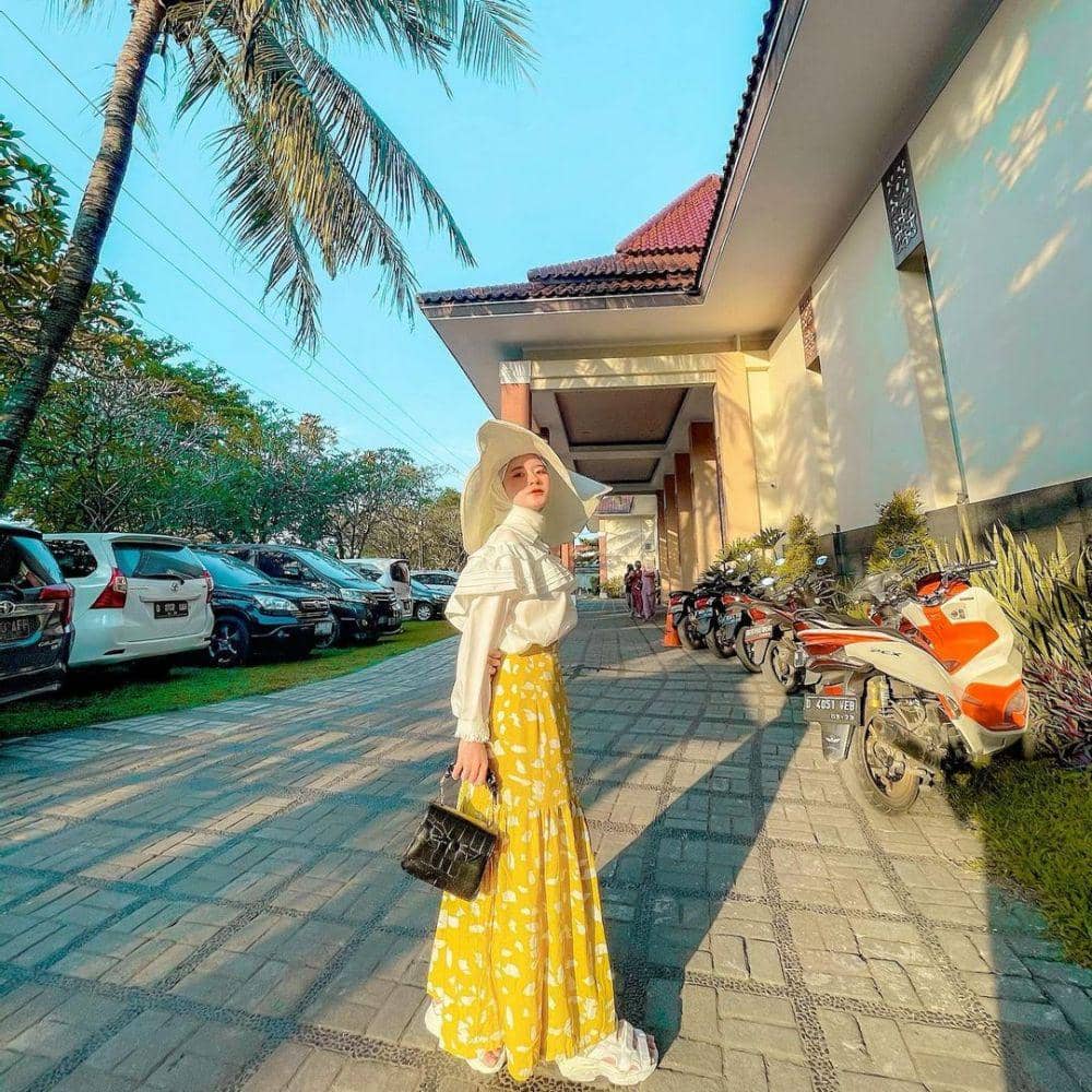 Padu padan rok ala Miara (instagram.com/mia_raaa)