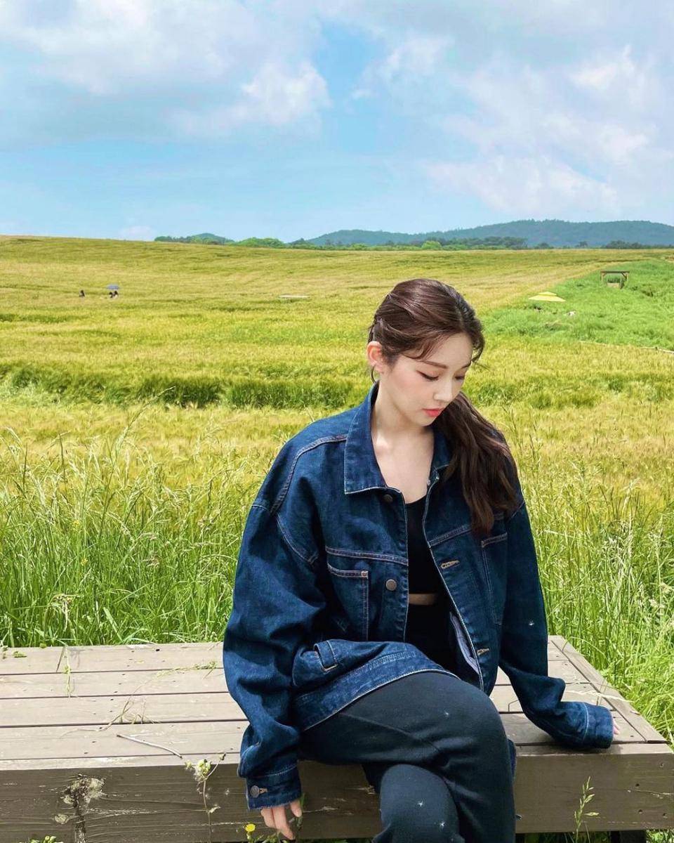 Lee Si Woo (instagram.com/s2xwo)