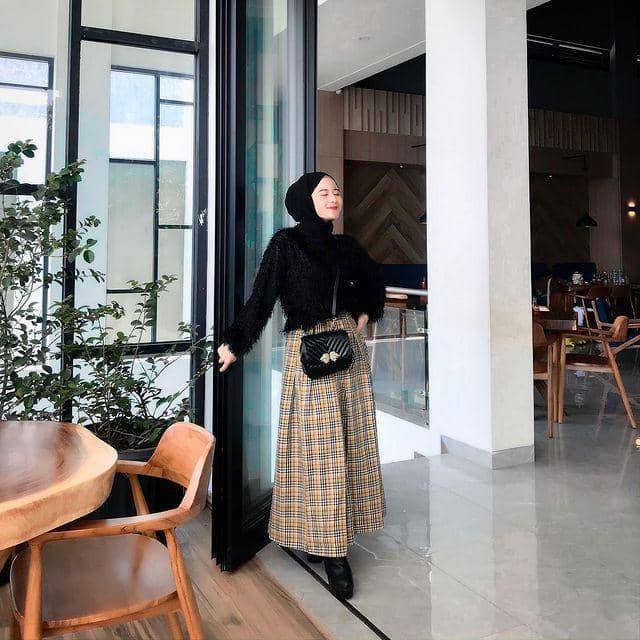 Padu padan rok ala Miara (instagram.com/mia_raaa)