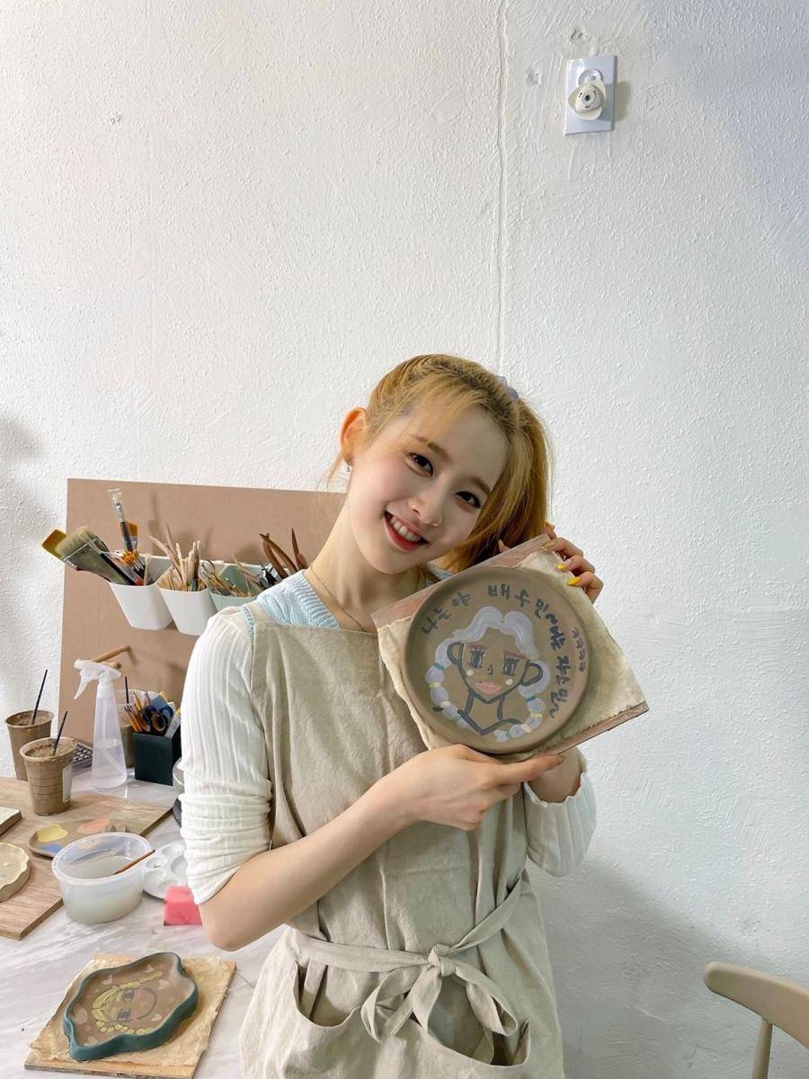 Sieun STAYC (twitter.com/STAYC_official)
