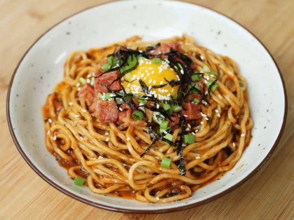 Resep Spicy Carbonara Ramyeon Buldak, Mi Pedas Korea ala Chef Devina