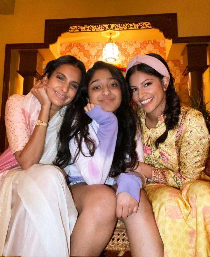 Poorna Jagannathan, Maitreyi Ramakrishnan dan Richa Moorjani (instagram.com/richamoorjani)