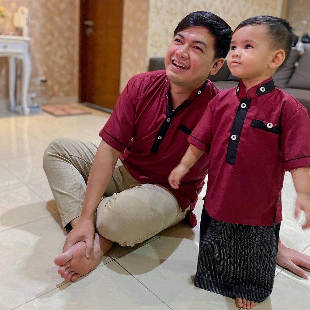 potret Tommy Kurniawan dan buah hati (instagram.com/lisyanurramii)