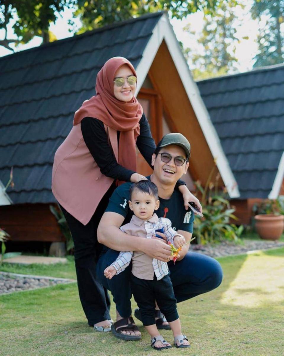 potret keluarga Tommy Kurniawan (instagram.com/lisyanurrahmii)