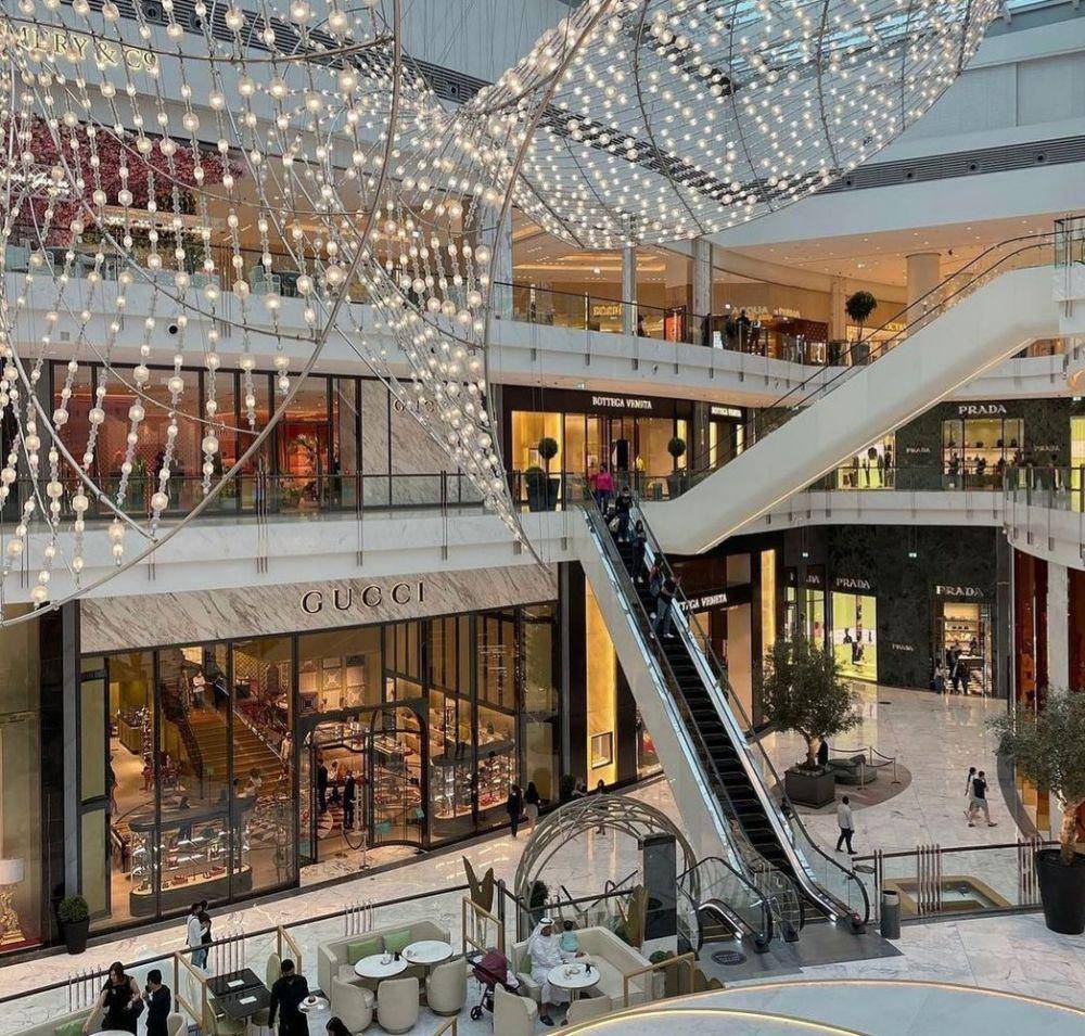 Dubai Mall (Instagram.com/a3kzi)