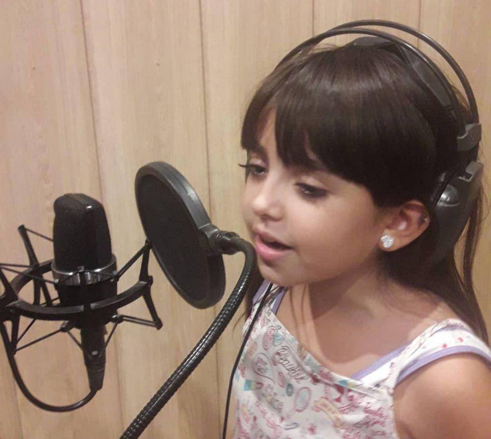 potret Alma Zarza (Instagram.com/almazarzaok)
