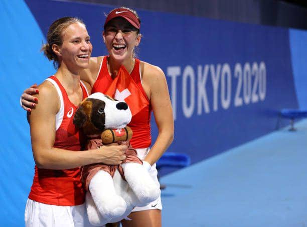 Belinda Bencic dan Viktorija Golubic (twitter.com/Tenisalmaximo)