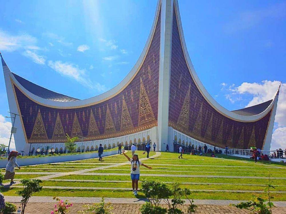 Masjid Raya Sumatera Barat (masjidrayasumaterabarat)