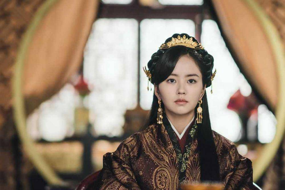 Kim So Hyun (instagram.com/wow_kimsohyun)