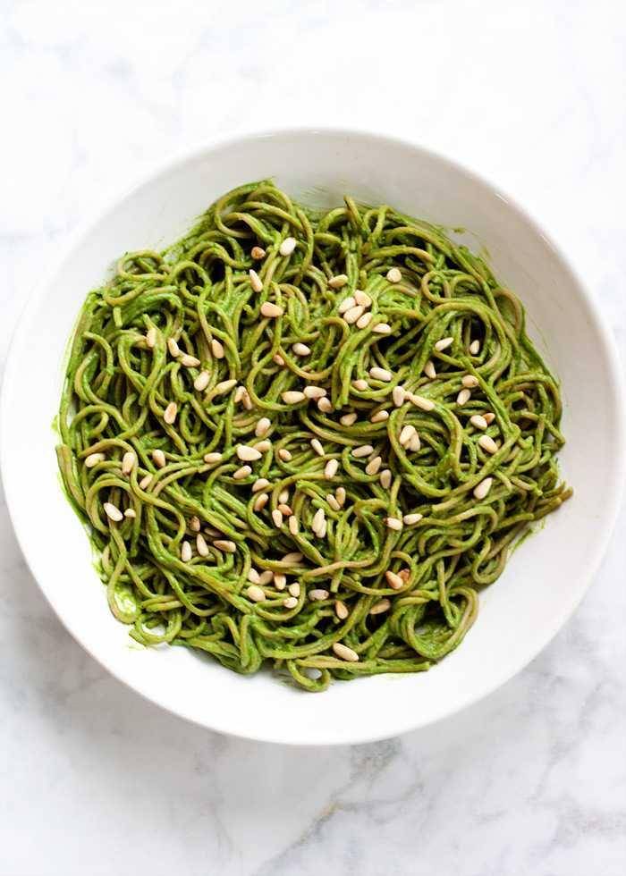 Creamy avocado kale pasta (kitchentreaty.com)