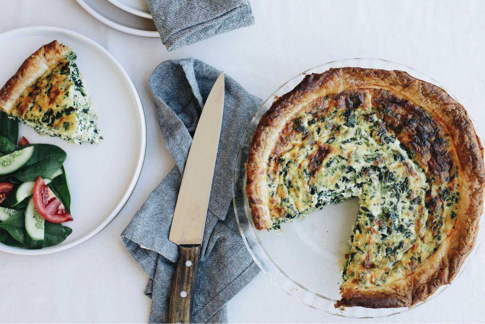 Spinach and ricotta quiche (bestrecipes.com.au)