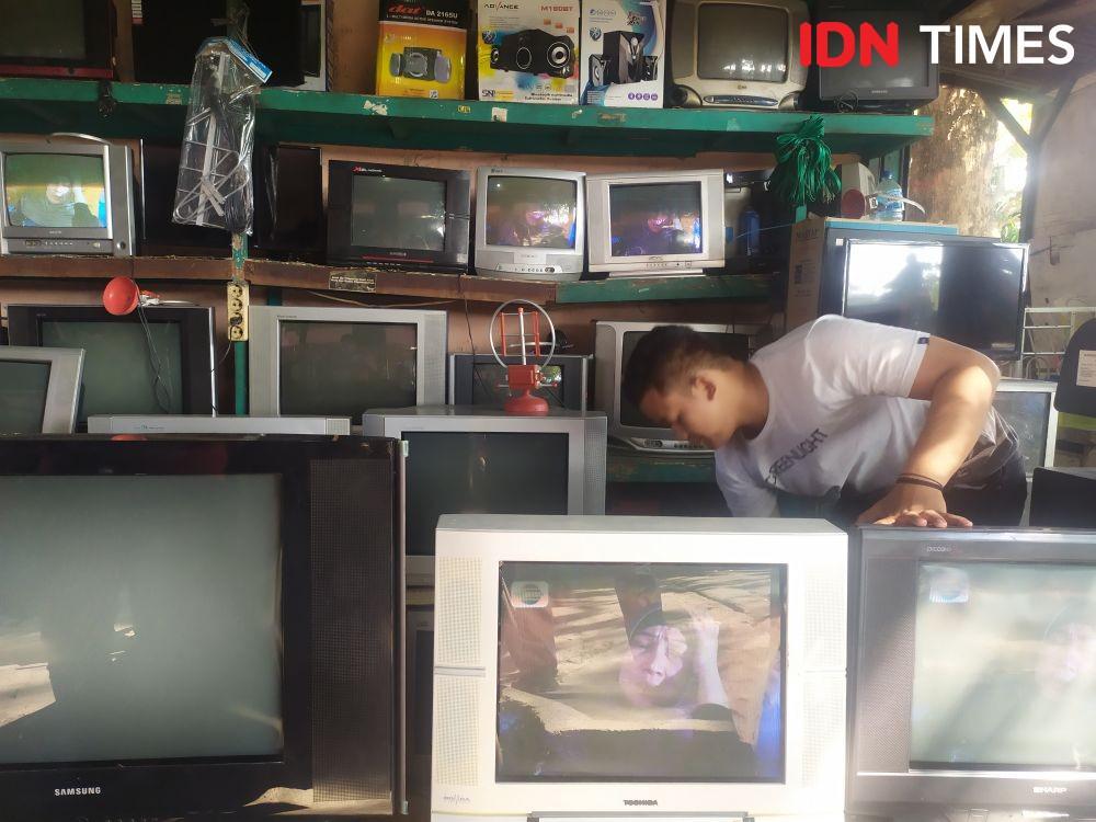 Siaran Analog Disetop, Pedagang TV Bekas di Semarang Malah Laris Manis