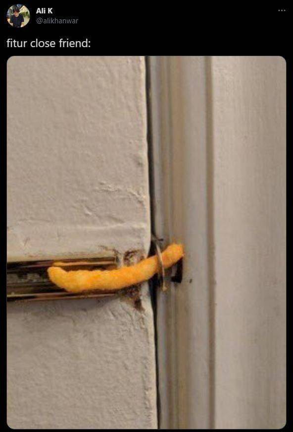 twitter.com/alikhanwar