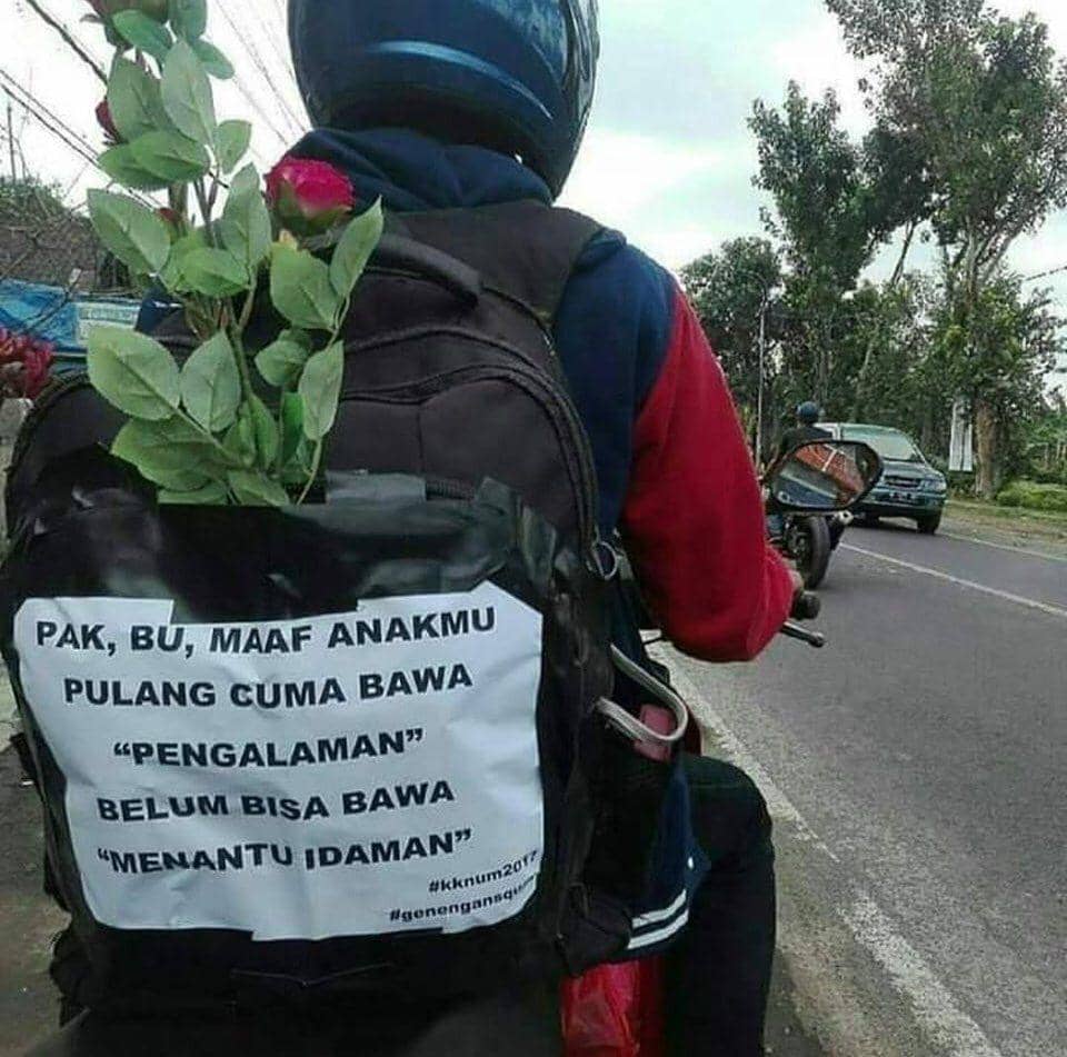 tulisan lucu belakang motor (instagram.com/ceritaojol)