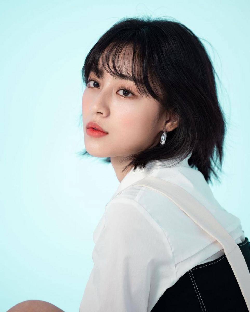 Kang Min Ah (instagram.com/minah320_97)